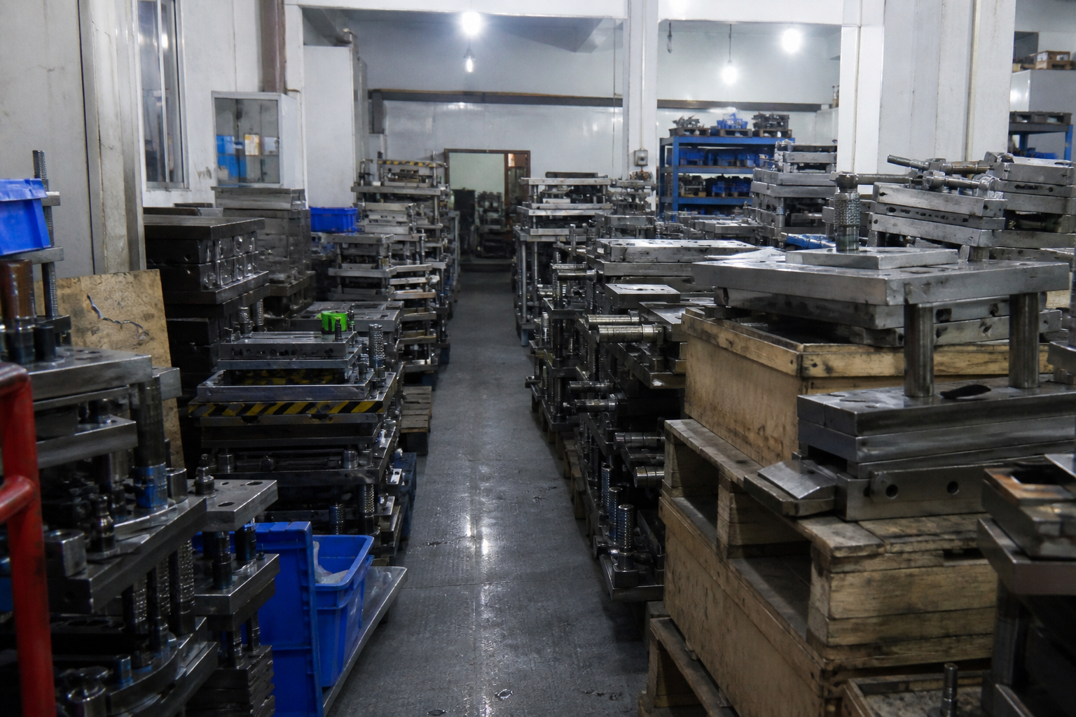 Shop-Floor Carts and Fixtures: High WIP Often Means Too Few or Misplaced Containers
